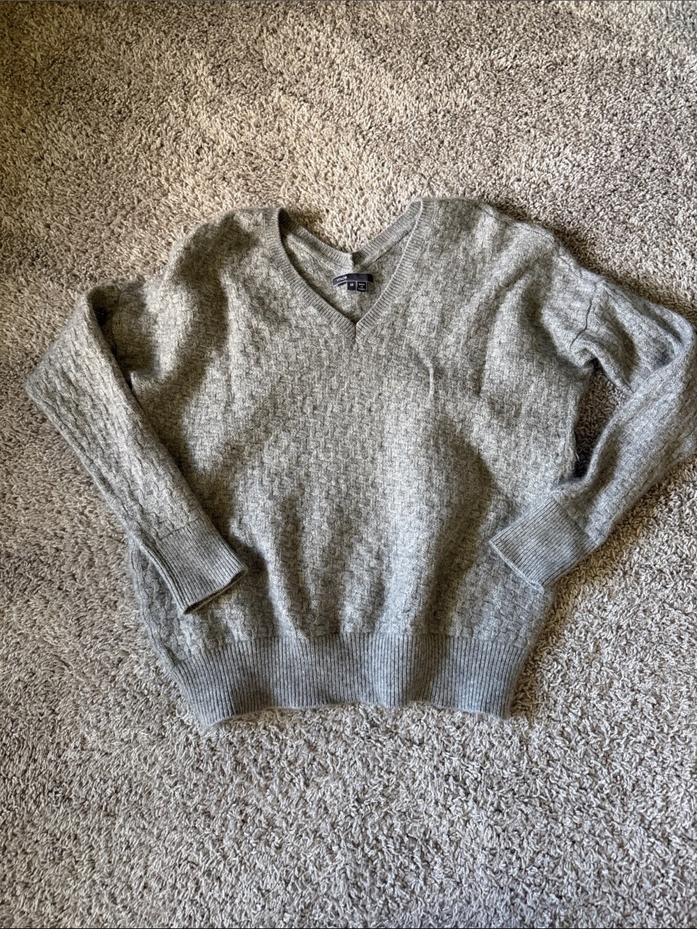 VINCE - grey sweater